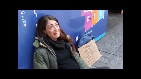 Giving a surprise to a pregnant homeless lady