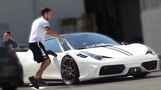 SPRAY PAINTING FERRARI PRANK