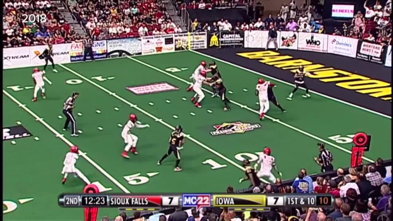 Record-setting receiver shines for Sugar Skulls