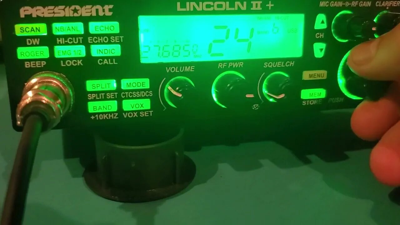 In this video today we will be explaining how the VFO/voice lock/rit/clarifier works on radios
