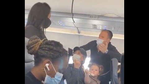 Family Kicked Off Flight Because 2-Year-Old Child Who Was Eating, Wasn’t Wearing a Mask