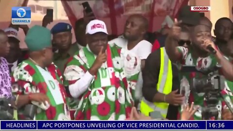 Davido sings FEM at the Osun state PDP rally