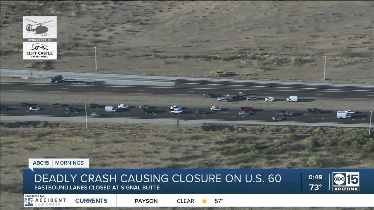 Deadly crash blocks portion of US-60 near Apache Junction