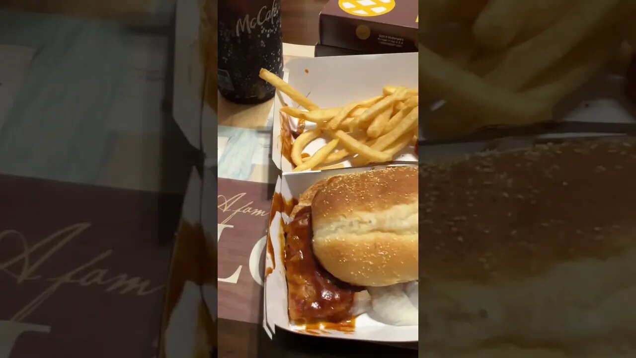 McDonald’s McRib season!