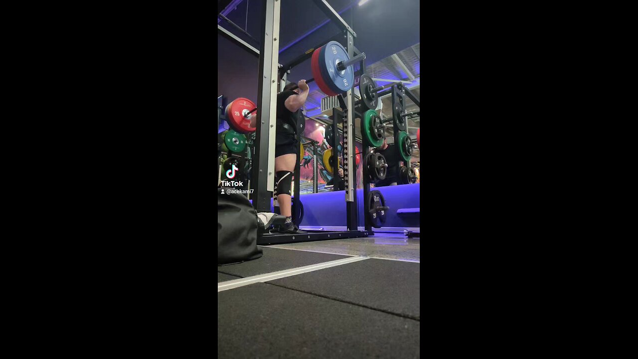 Deload week 210kg pause squat