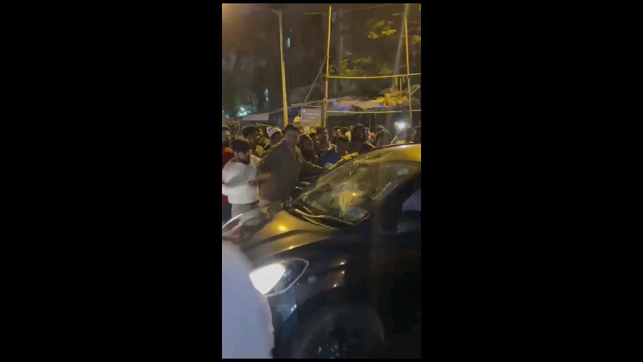 Hindu vs Muslims Clash on Ram Temple 🛕 Slogan