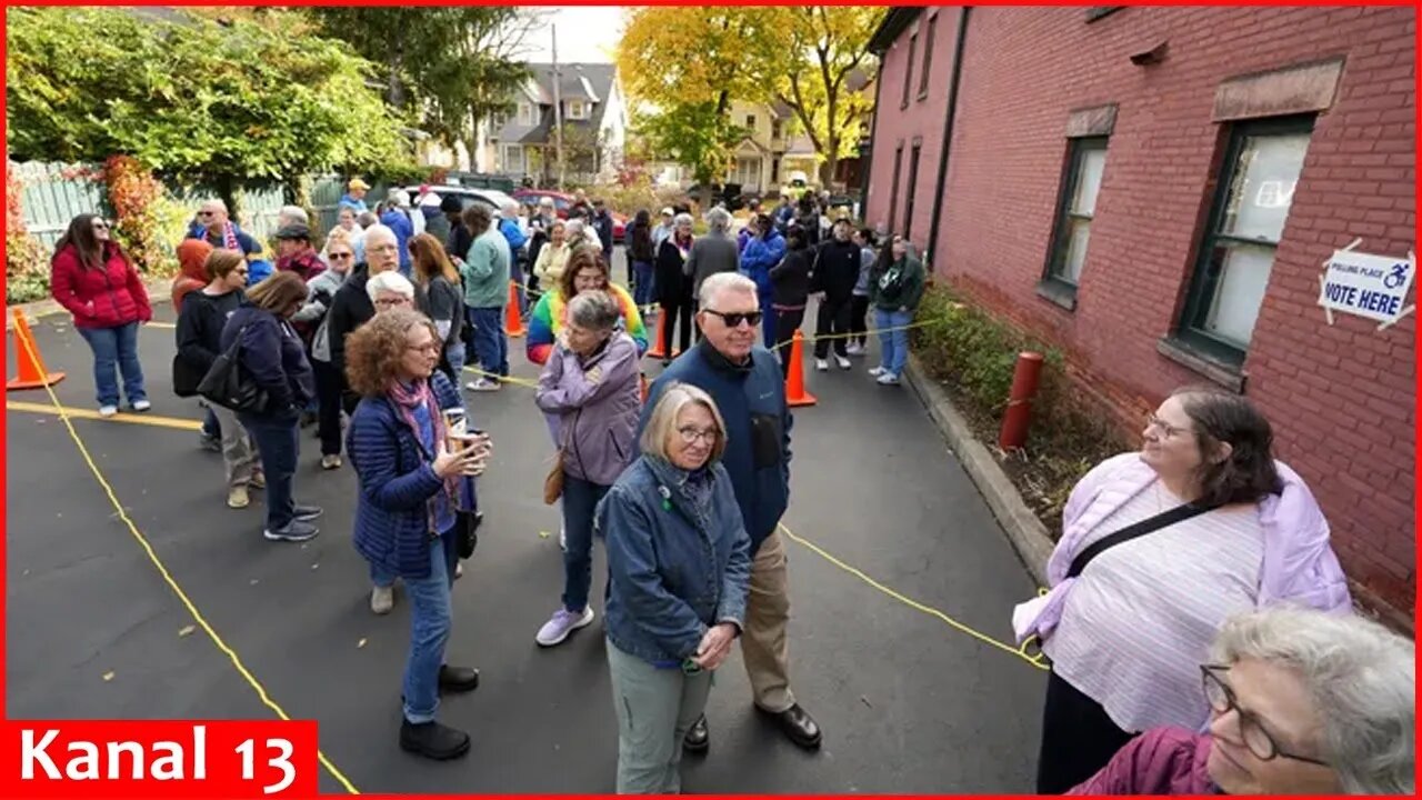 Voters arrive at polls in New York City