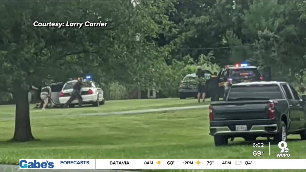 Middletown police officer shot in pursuit