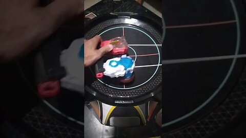 batalha pesada #batalhadebeyblade #beyblade #beybladeburst