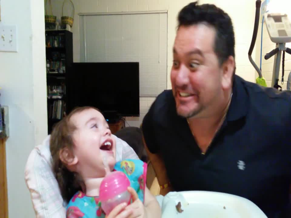 Baby's Reaction to Her Dad Singing