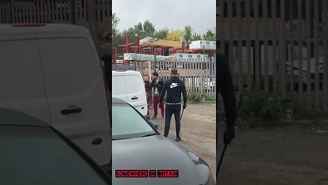 Fighting with fence posts at the local Jewson’s