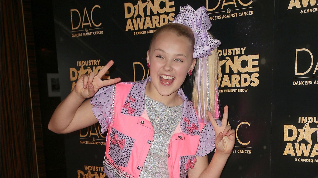 JoJo Siwa Posts Video In Response To FDA Makeup Recall