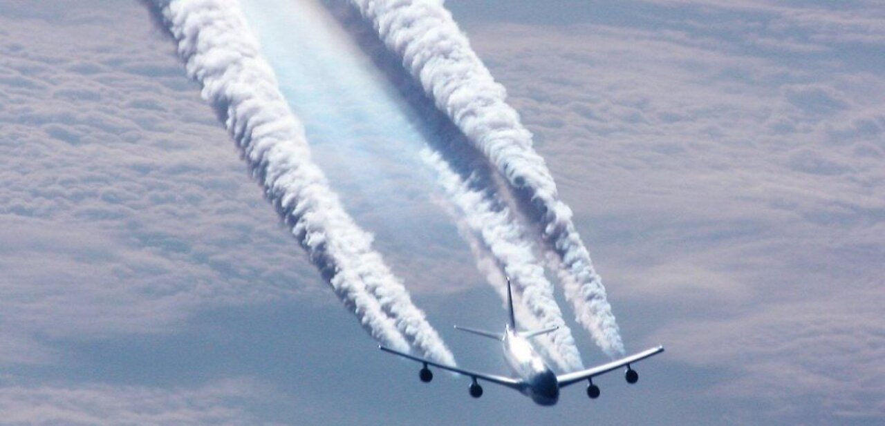 Chemtrails, à voir si vous êtes encore sceptique sur leur réalité et leur vrai but