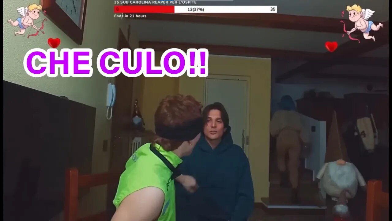 IL ROSSO GUARDA IL CULO DI KOKESHI