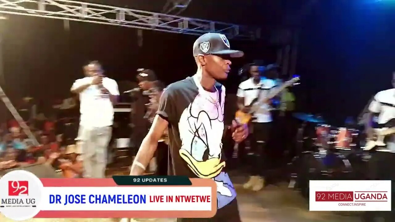 Dr.Jose Chameleon performing live in Gwanga Mujje Contry tour.