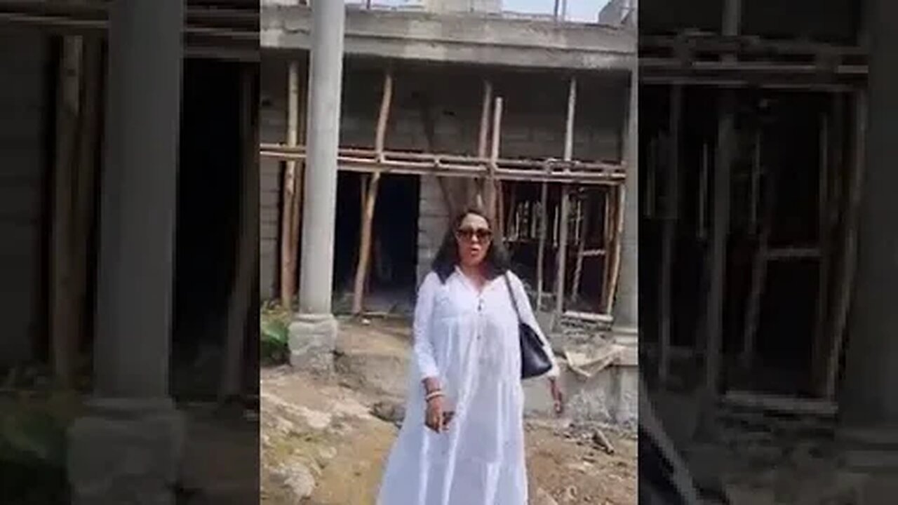 Flore de Lille dans son chantier à Douala Une relation résiste aux perturbations (désaccord, conflit