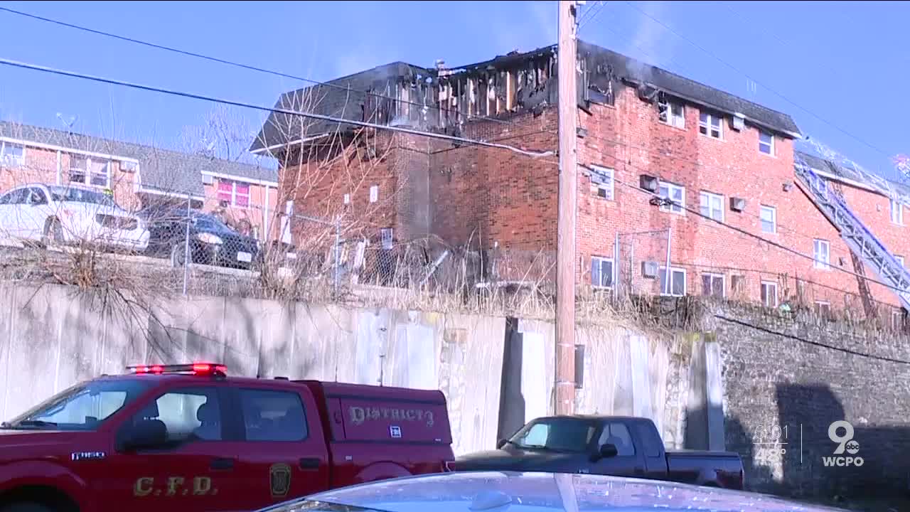 Large fire at East Price Hill apartments displaces tenants