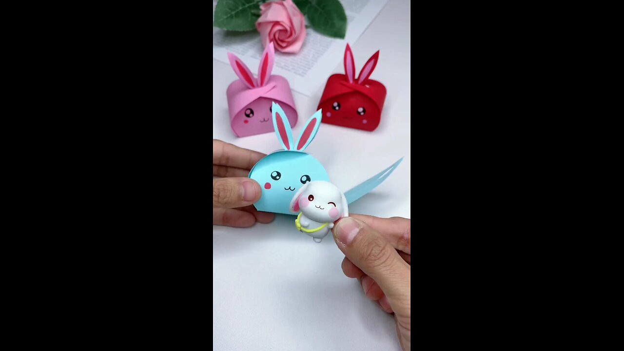 Paper craft