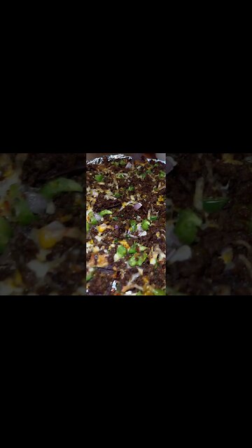 Homemade Nachos W/ beef cheese and veg :) 🌶️