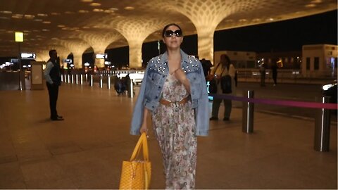 Shahrukh Khan Wife Gauri Khan Spotted at Mumbai Airport 😍🔥📸✈️