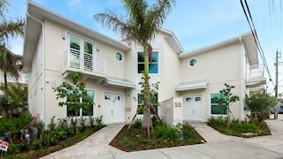 55 SE Seminole Street #1