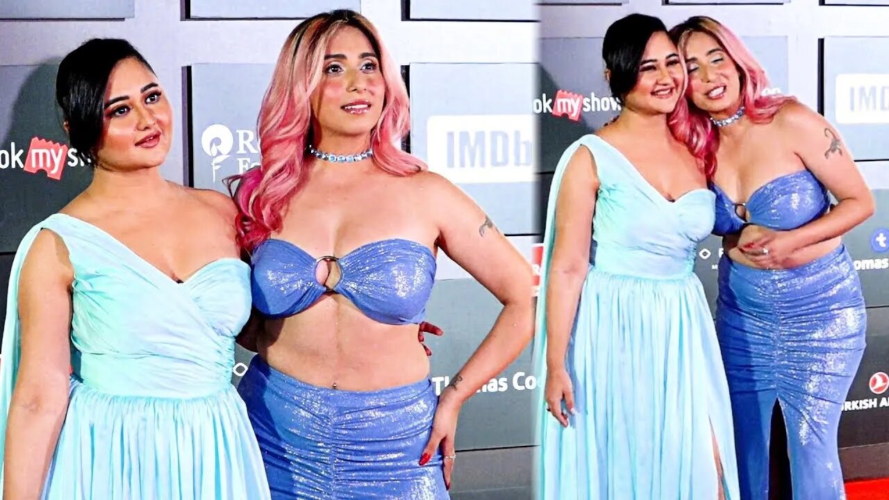 Rashmi Desai Friend Neha Bhasin Spotted Helping her in Handling her Long Tail Outfit At Jio Mami 😍🔥📸