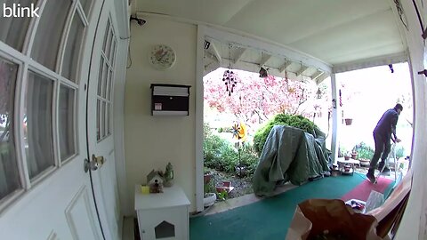 NORTH_VIDEO_DOOR_BELL_2023-04-08T11_51_20-0400.mp4