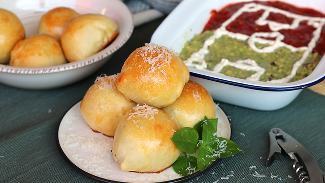 Awesome appetizers: How to make cheeseburger balls