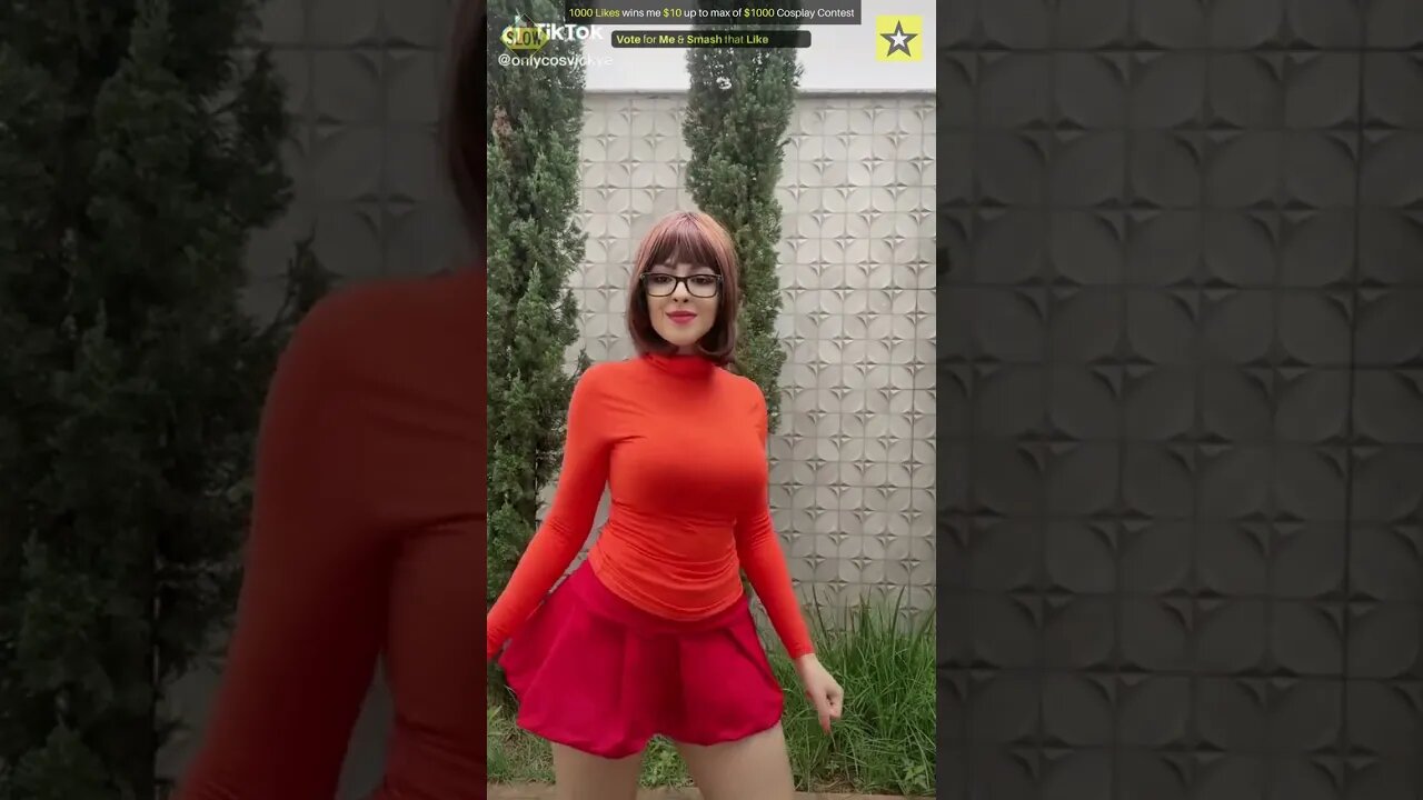 Best Velma Cosplay Costume? Rate it! 1000 Likes Contest ๐๐งก๐ป #shorts