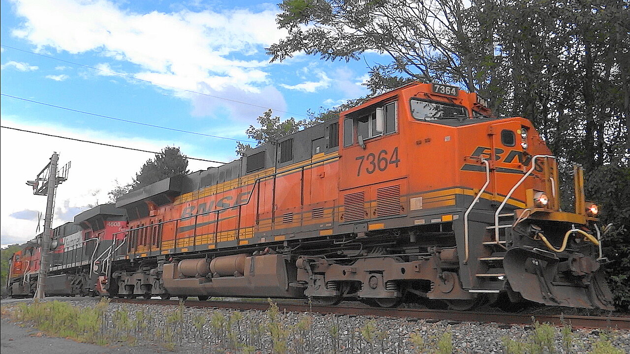 Ferromex, BNSF, and CSX Help Pull Loaded Ethanol Tank Train