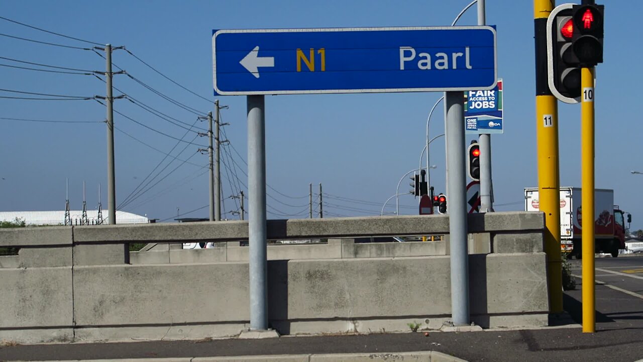 SOUTH AFRICA - Cape Town - N1 National Highway (Video) (ipy)