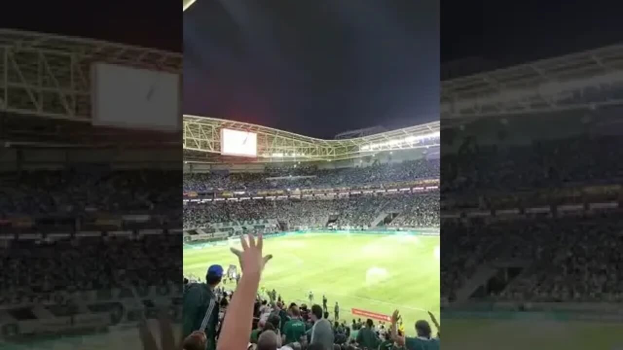 Torcida do Palmeiras xingando Lula no Allianz Parque - 22/10/2022