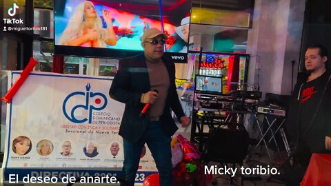 El deseo de amarte—- Micky Toribio