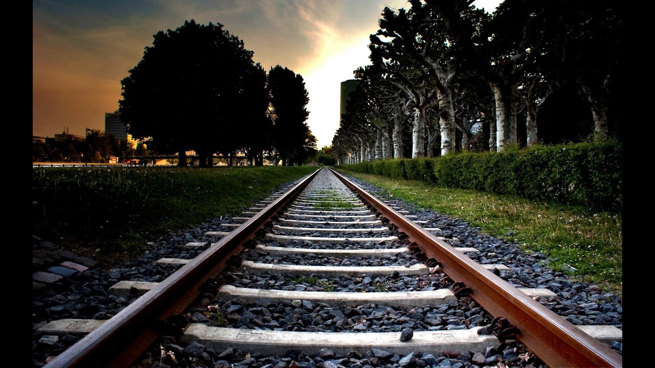 See how railroad track was and is made | Old And New way Read description