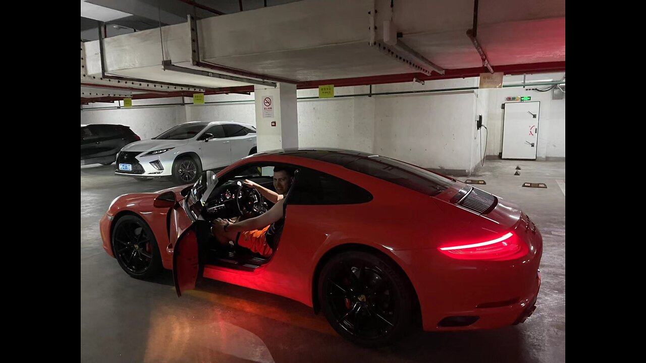 Driving in Porsche 911 Carrera S in Shanghai