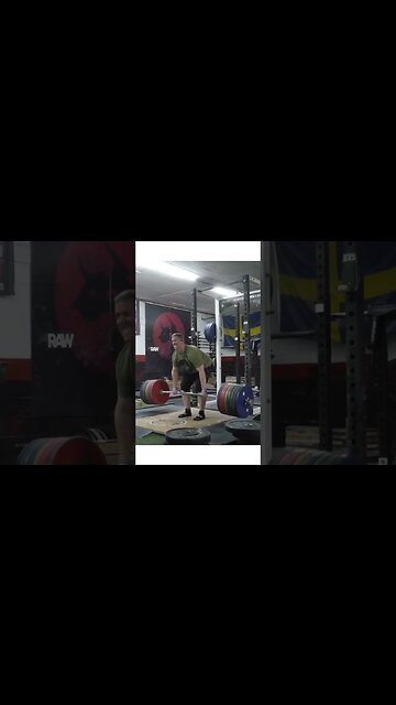 275 kg / 606 lb - Deadlift