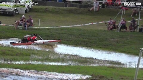 Ce bateau à propulsion va vous couper le souffle