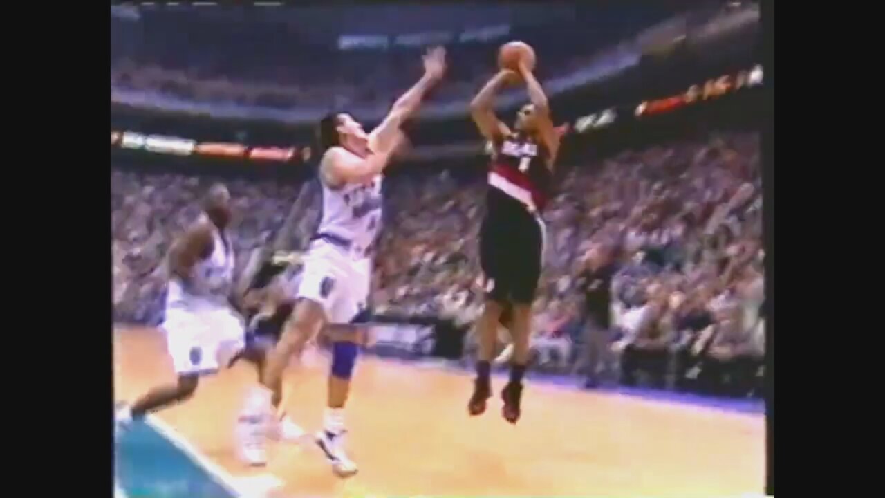 Steve Smith 21 Points 6 Ast @ Jazz, 2000 Playoffs Game 3.