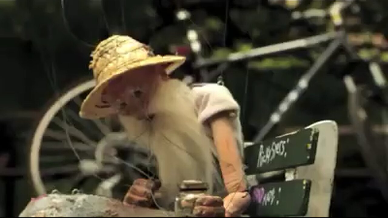 Puppet Make People Happy & Laugh