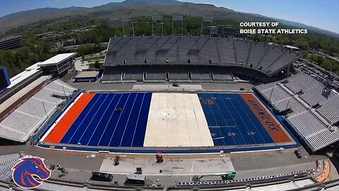 Boise State introduces new blue turf at Albertson's Stadium