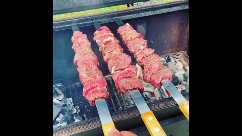 Parmesan encrusted steak skewers | @yaammifood on IG 🧀🐄 #shorts