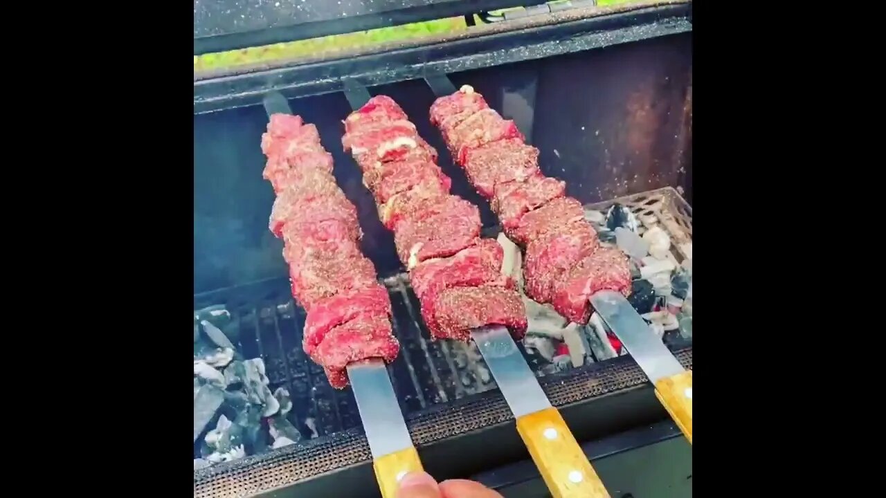 Parmesan encrusted steak skewers | @yaammifood on IG 🧀🐄 #shorts