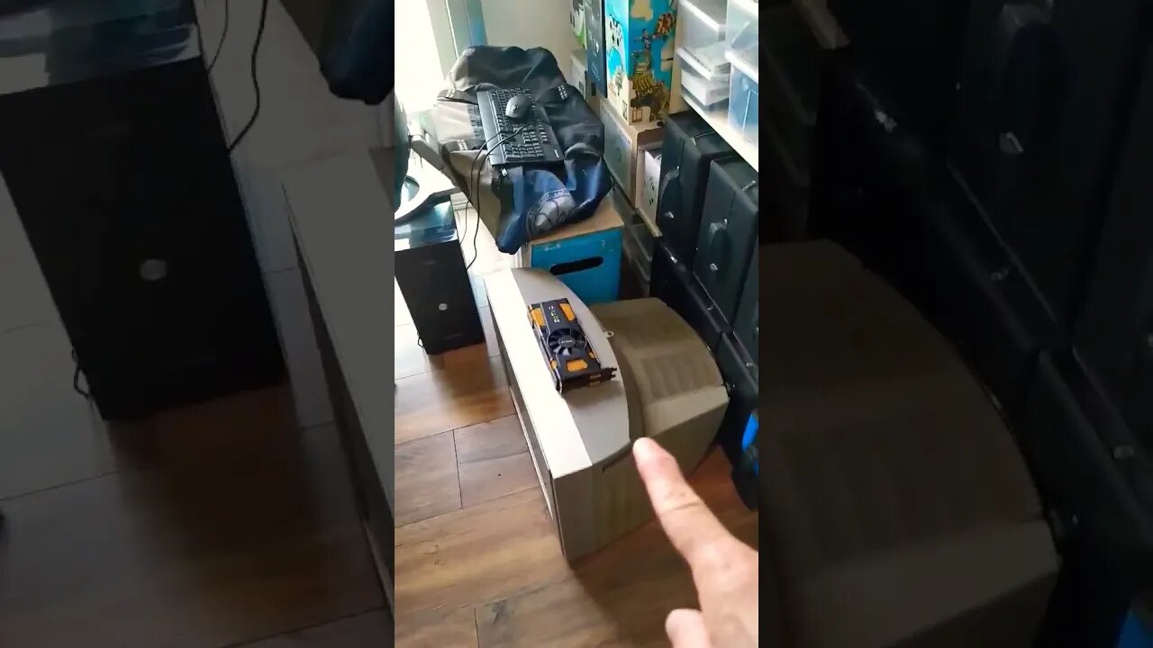 Meu quarto gamer está uma bagunça!