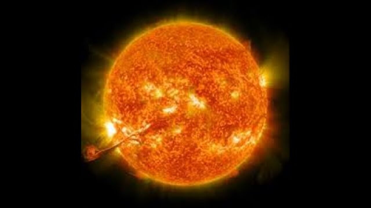 SUN EXPLODES WITH M 2.46 SOLAR FLARE AND CME MAY 16TH 2022!