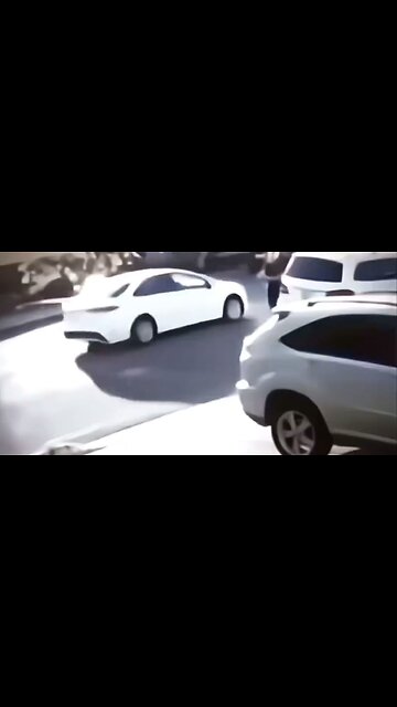 Black kids beaten up by white supremacist because they simply asked to borrow his car. lol