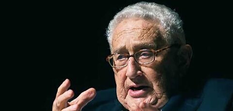 KISSINGER, 100 ANOS