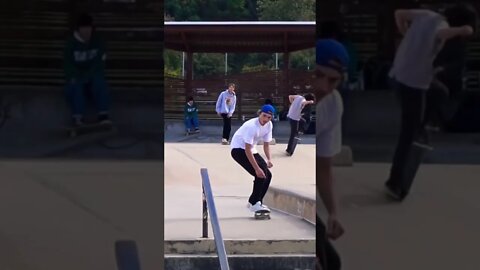 Trent Harper Jett backside lipslide the 8 set handrail at Reid Menzer #skatepark new #skateboarding