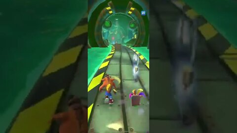 Nitro Sharkbite Battle Run Gameplay On Sewer or Later - Crash Bandicoot: On The Run!