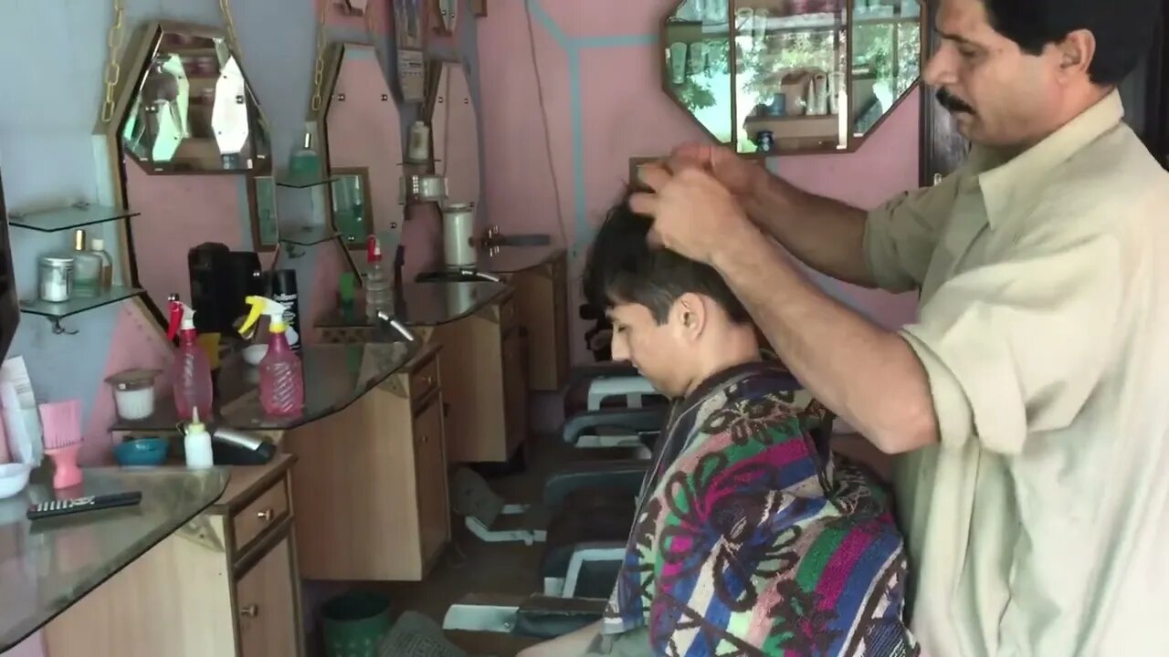 Pakistani Head Massage