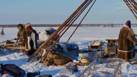 Warmest Tent on Earth Pitching in the Siberian Arctic Winter Ненецкая палатка чум ### 17